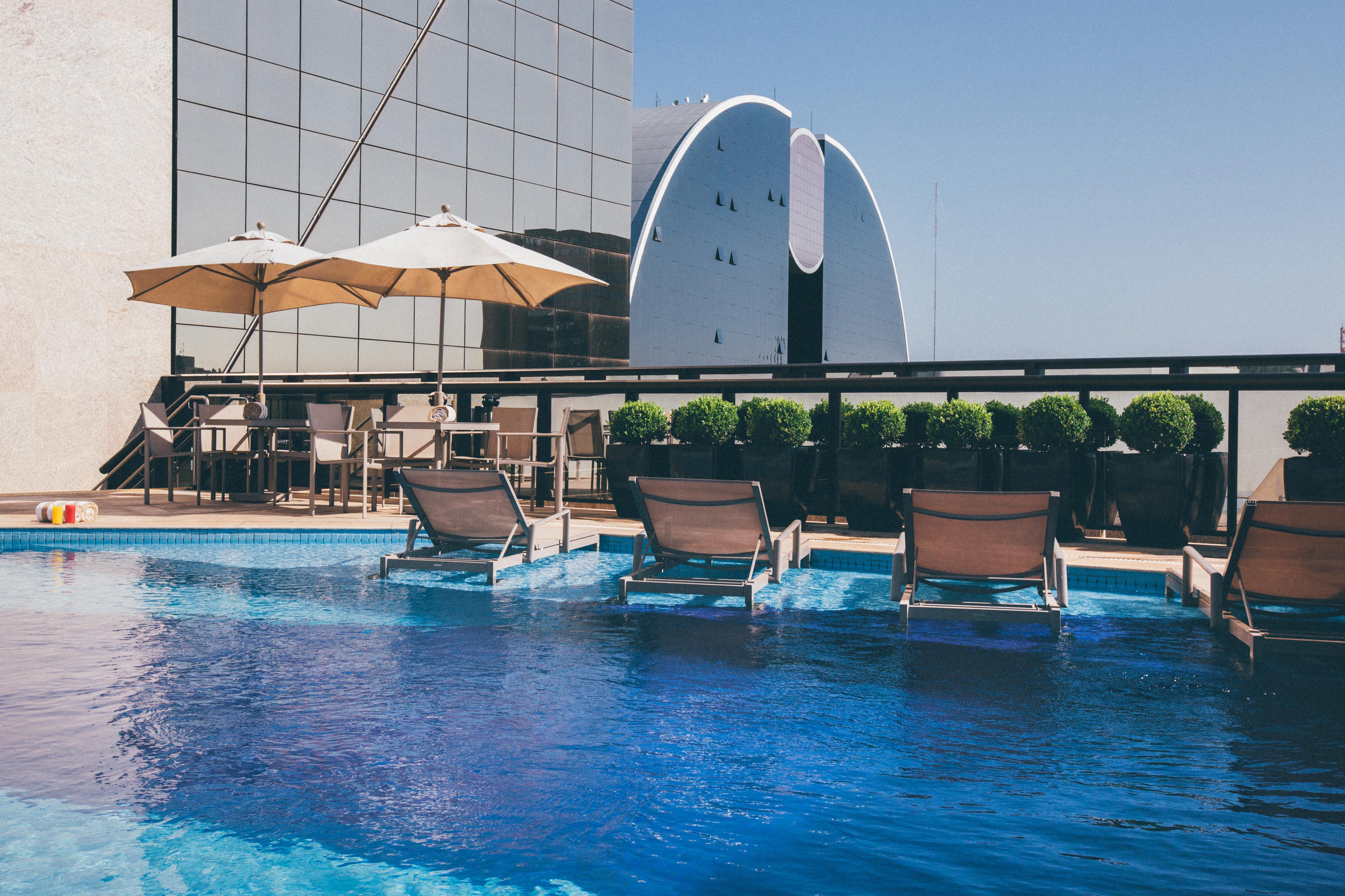 Cullinan Hplus Premium Brasilia Exterior foto Rooftop pool