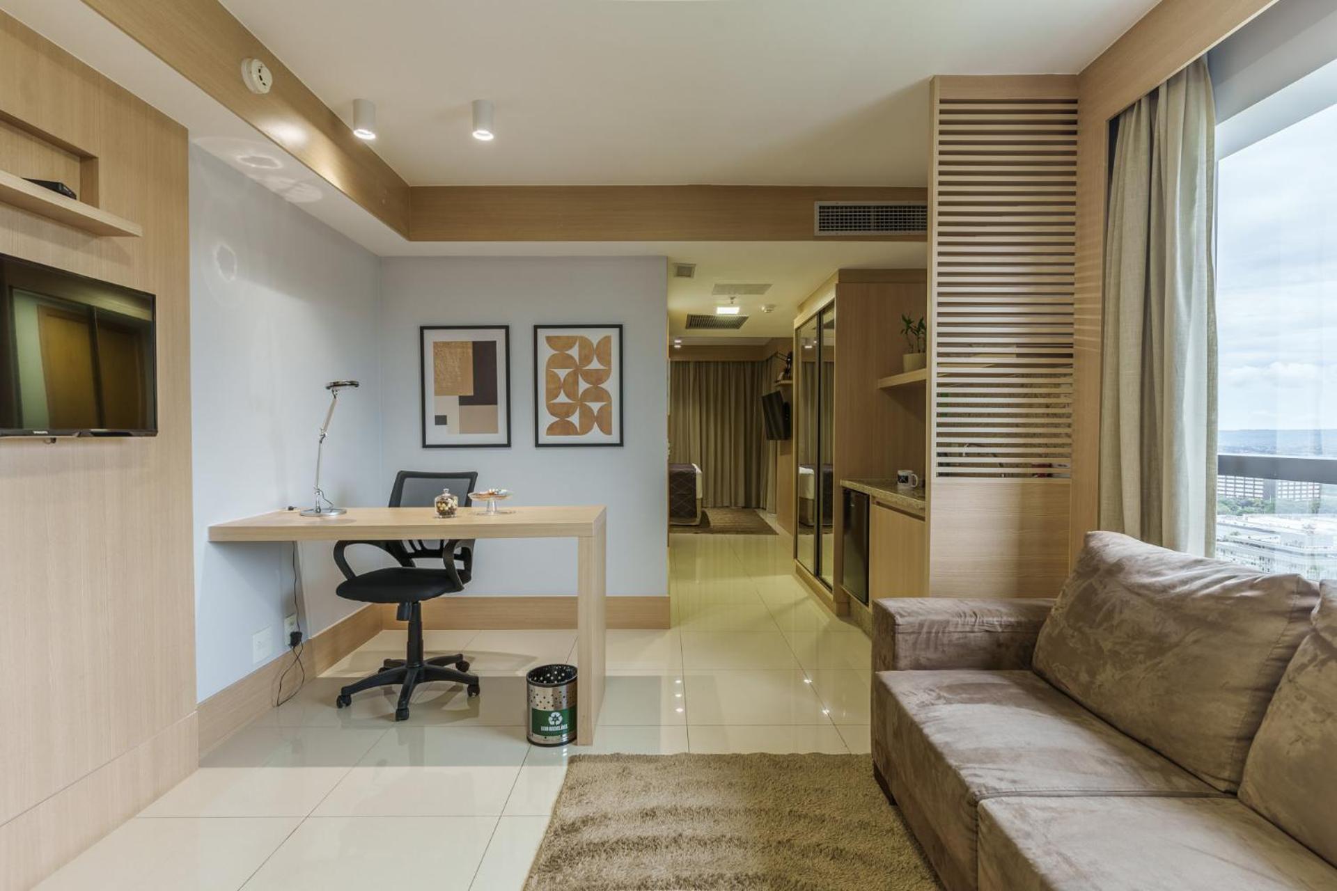 Cullinan Hplus Premium Brasilia Cameră foto